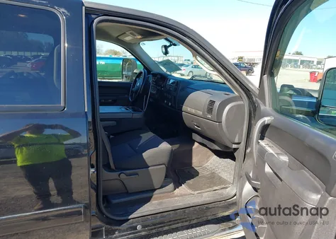 2010 Chevrolet Silverado 1500 Xtra Fuel Economy z USA, uszkodzony, nr VIN 3GCRCSE33AG142319